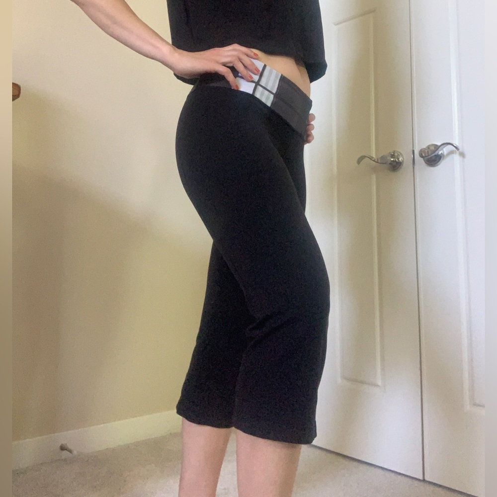 Lululemon Wunder Under reversible black crop leggings thicker lulu style - Picture 2 of 7